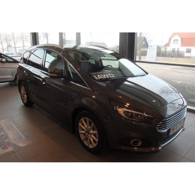 Ford S-Max 2,0 TDCi 180hk MPS iAWD Aut Busin -16