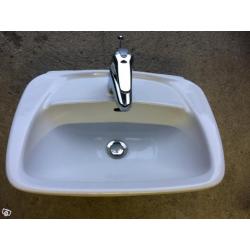 WC Gustavsberg Handfat med kvalitets blandare