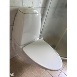 Toalettstol / Bubbelbadkar / Handdukstork