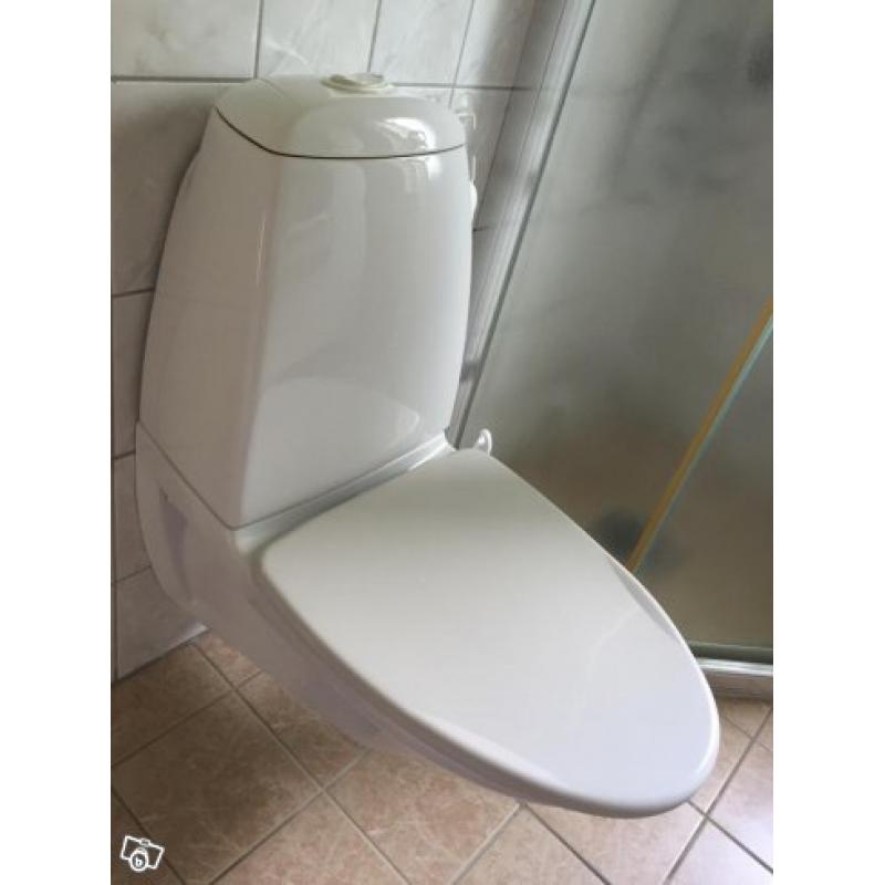 Toalettstol / Bubbelbadkar / Handdukstork